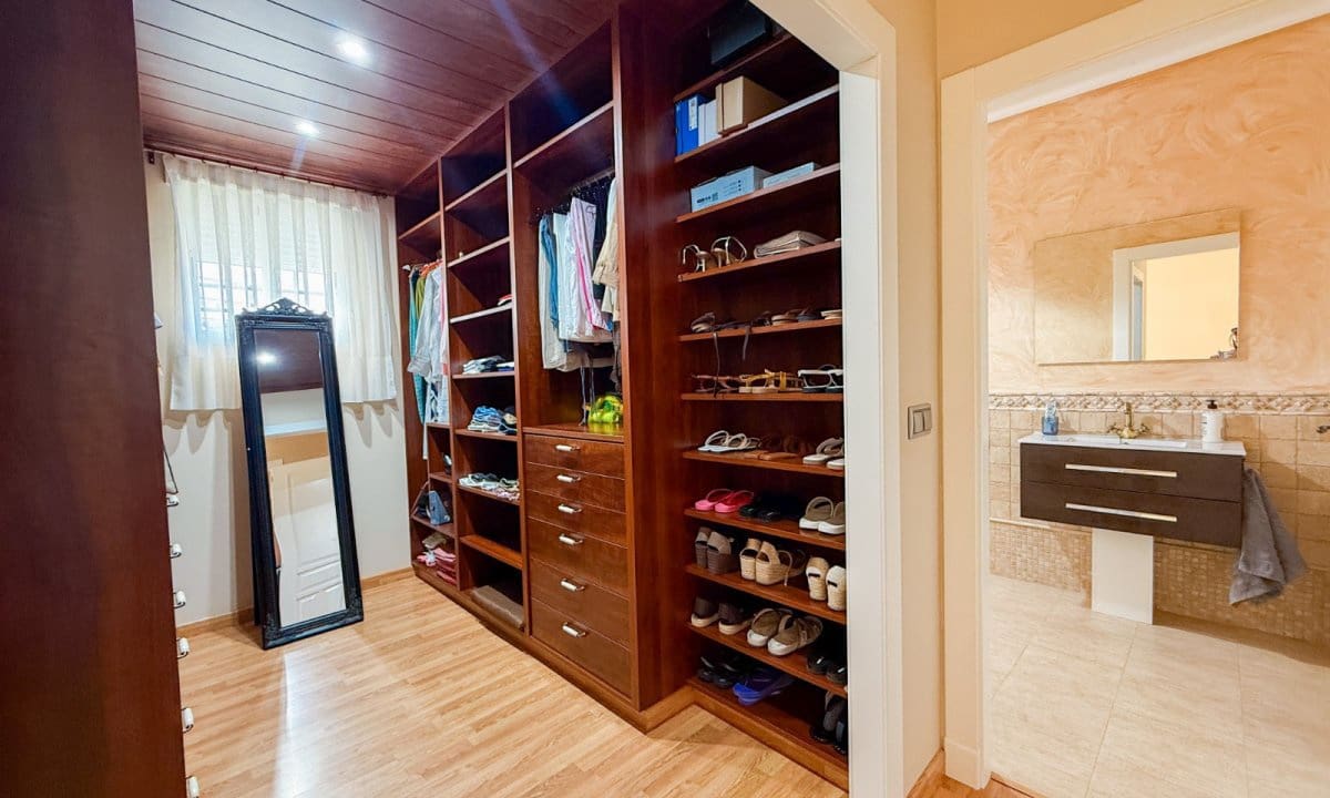 3 sypialnia Apartament na sprzedaż w Calarreona z basenem garażem - 630 000 € (Ref: 9996488)