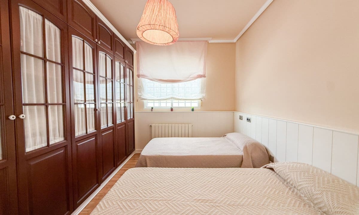 3 sypialnia Apartament na sprzedaż w Calarreona z basenem garażem - 630 000 € (Ref: 9996488)