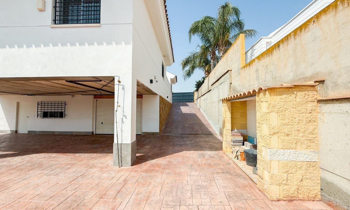 3 sypialnia Apartament na sprzedaż w Calarreona z basenem garażem - 630 000 € (Ref: 9996488)