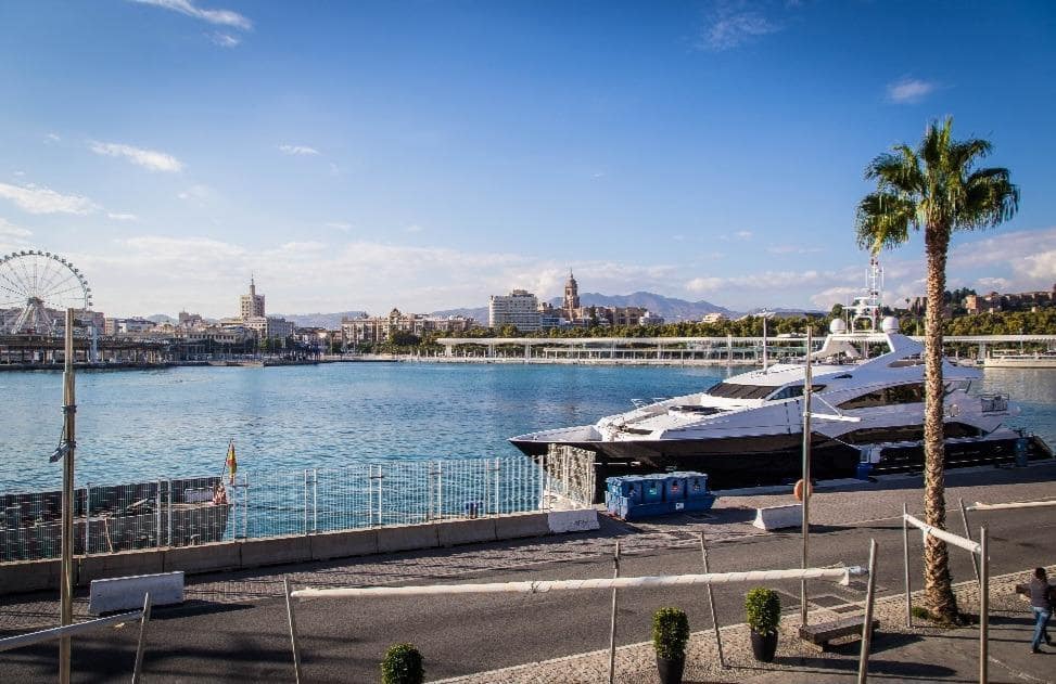 Piso de 3 habitaciones en Málaga ciudad en venta - 620.833 € (Ref: 10111024)