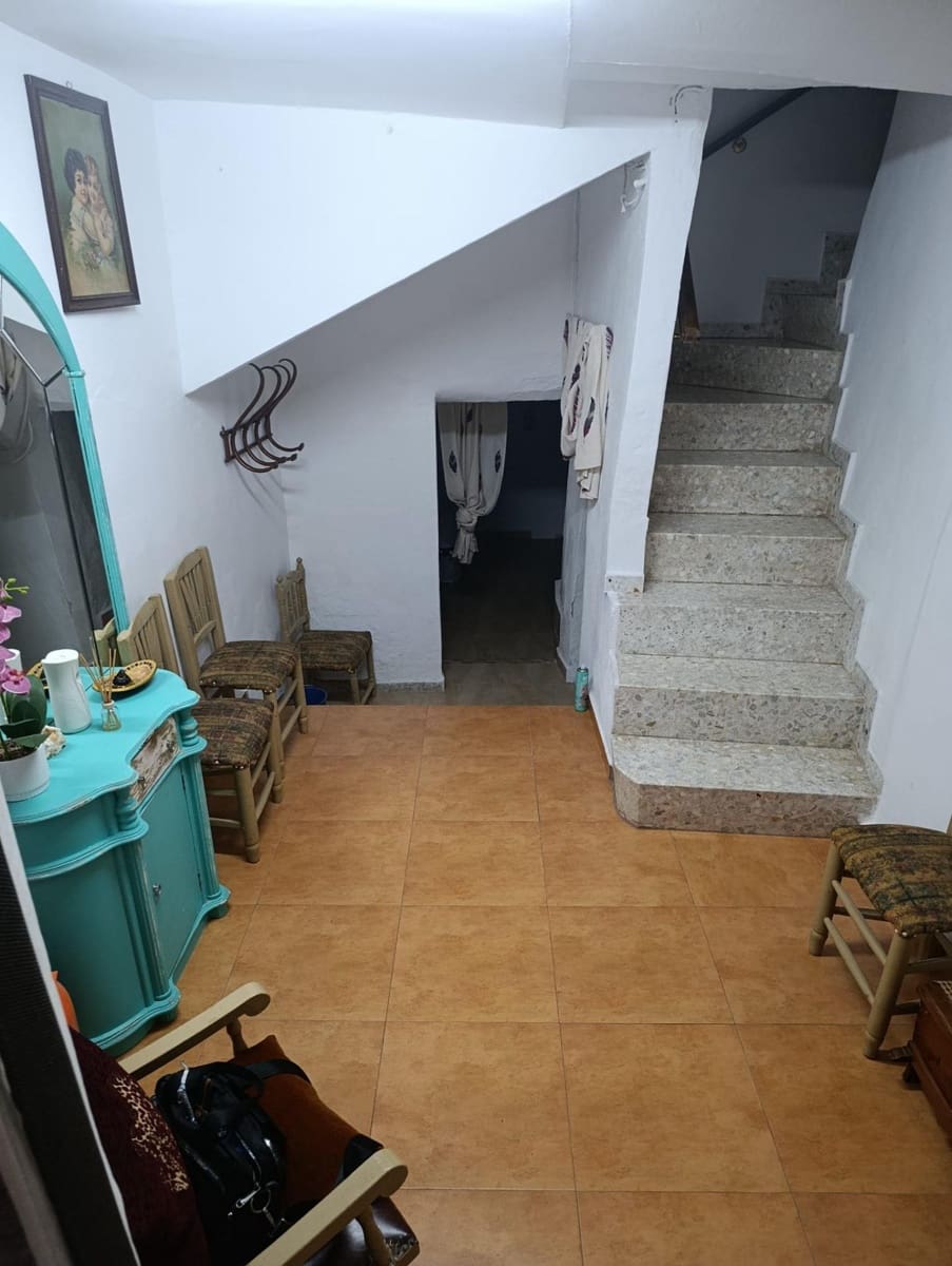 3 bedroom Townhouse for sale in Chiclana de Segura - € 45,000 (Ref: 10139738)