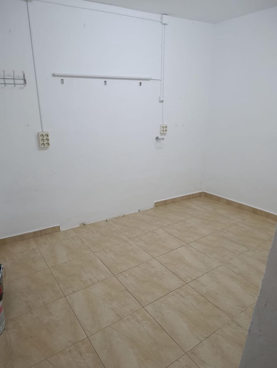 3 bedroom Townhouse for sale in Chiclana de Segura - € 45,000 (Ref: 10139738)