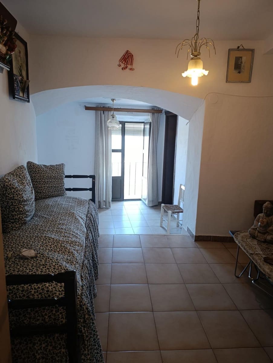 3 bedroom Townhouse for sale in Chiclana de Segura - € 45,000 (Ref: 10139738)