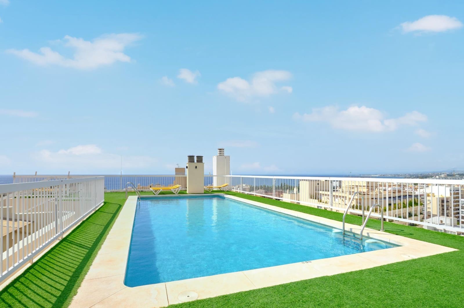2 bedroom Apartment for sale in Marbella with pool garage - € 660,000 (Ref: 10155295)