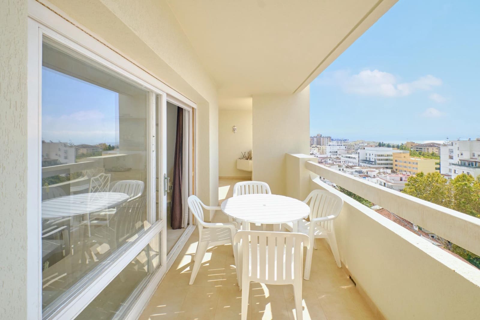 2 bedroom Apartment for sale in Marbella with pool garage - € 660,000 (Ref: 10155295)