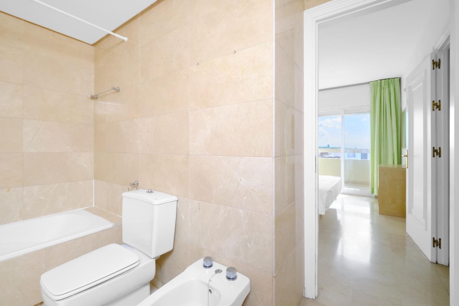 2 bedroom Apartment for sale in Marbella with pool garage - € 660,000 (Ref: 10155295)