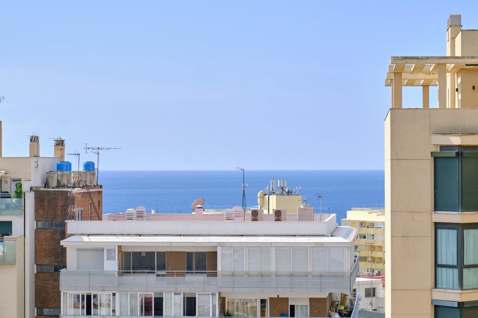2 bedroom Apartment for sale in Marbella with pool garage - € 660,000 (Ref: 10155295)
