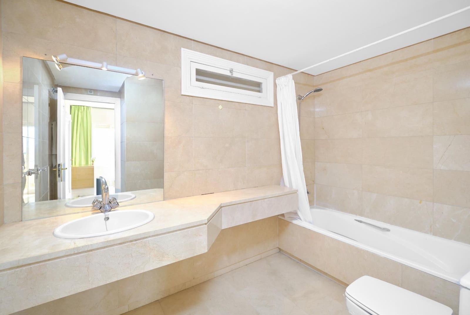2 bedroom Apartment for sale in Marbella with pool garage - € 660,000 (Ref: 10155295)