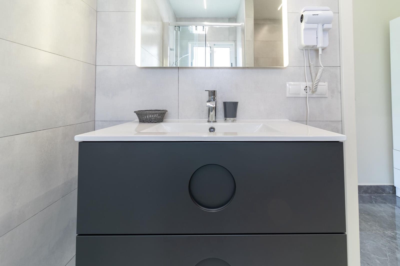 Hotel de 10 habitaciones en Fuengirola en venta con garaje - 1.698.653 € (Ref: 9369123)