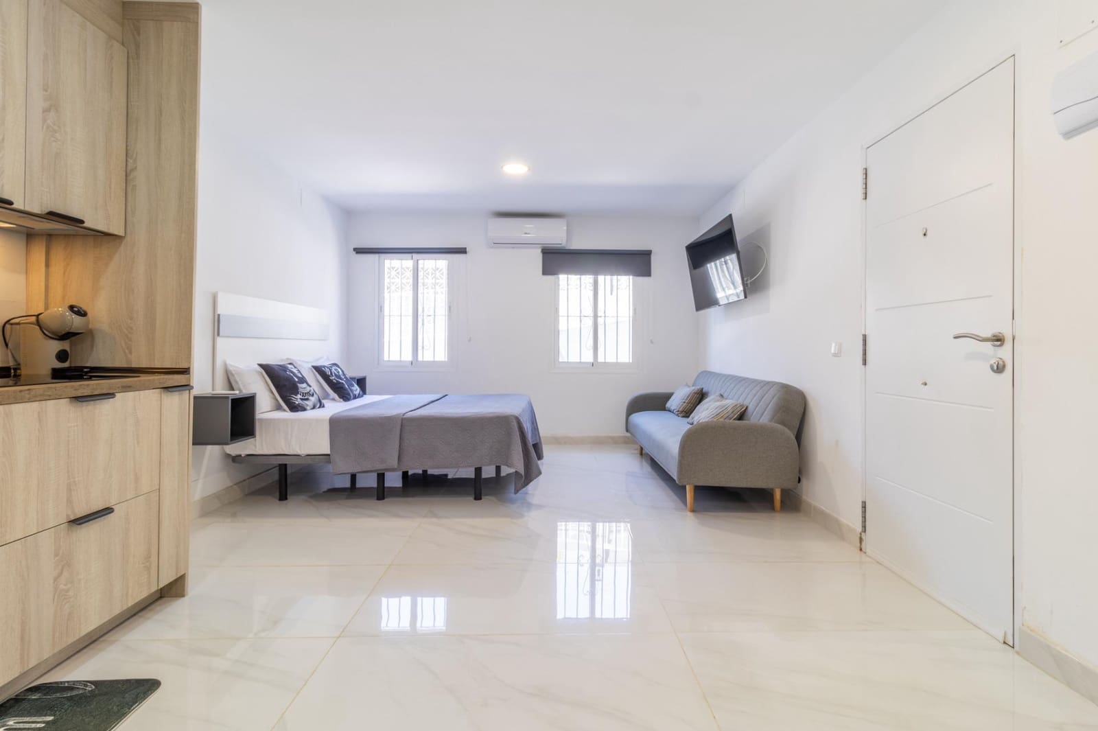 Hotel de 10 habitaciones en Fuengirola en venta con garaje - 1.698.653 € (Ref: 9369123)