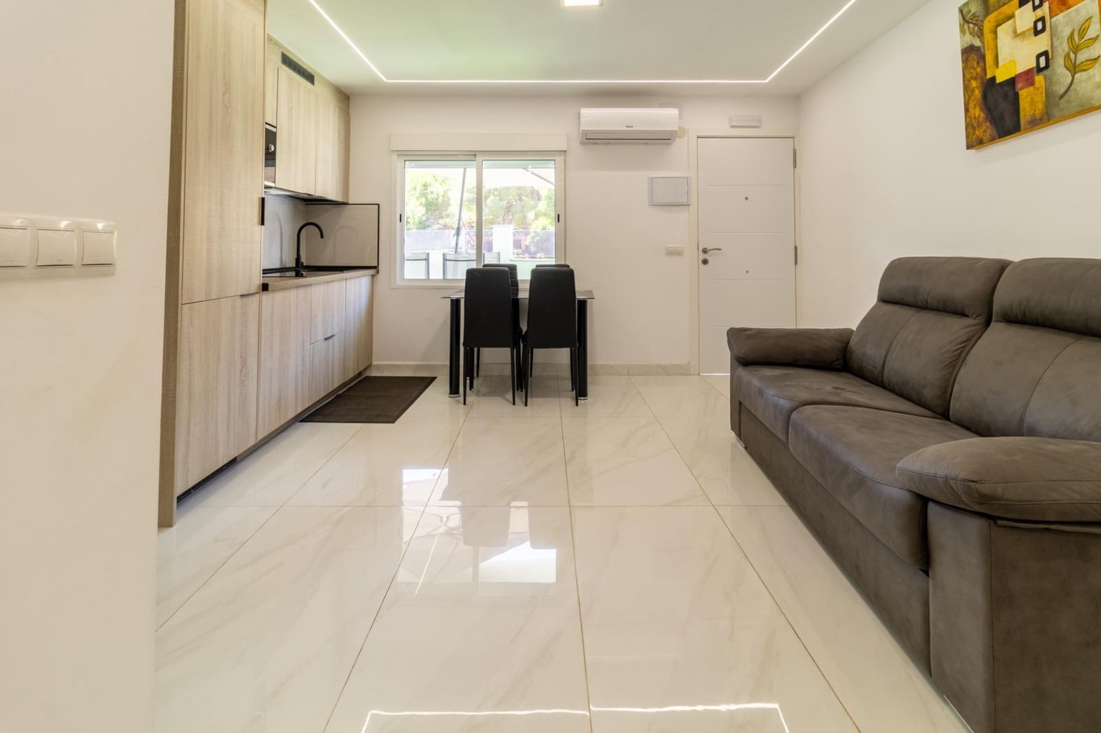 Hotel de 10 habitaciones en Fuengirola en venta con garaje - 1.698.653 € (Ref: 9369123)