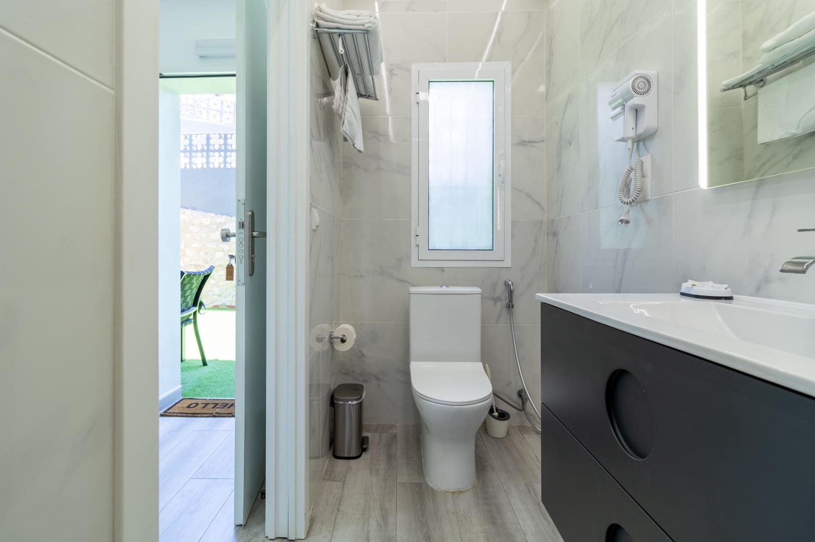 Hotel de 10 habitaciones en Fuengirola en venta con garaje - 1.698.653 € (Ref: 9369123)