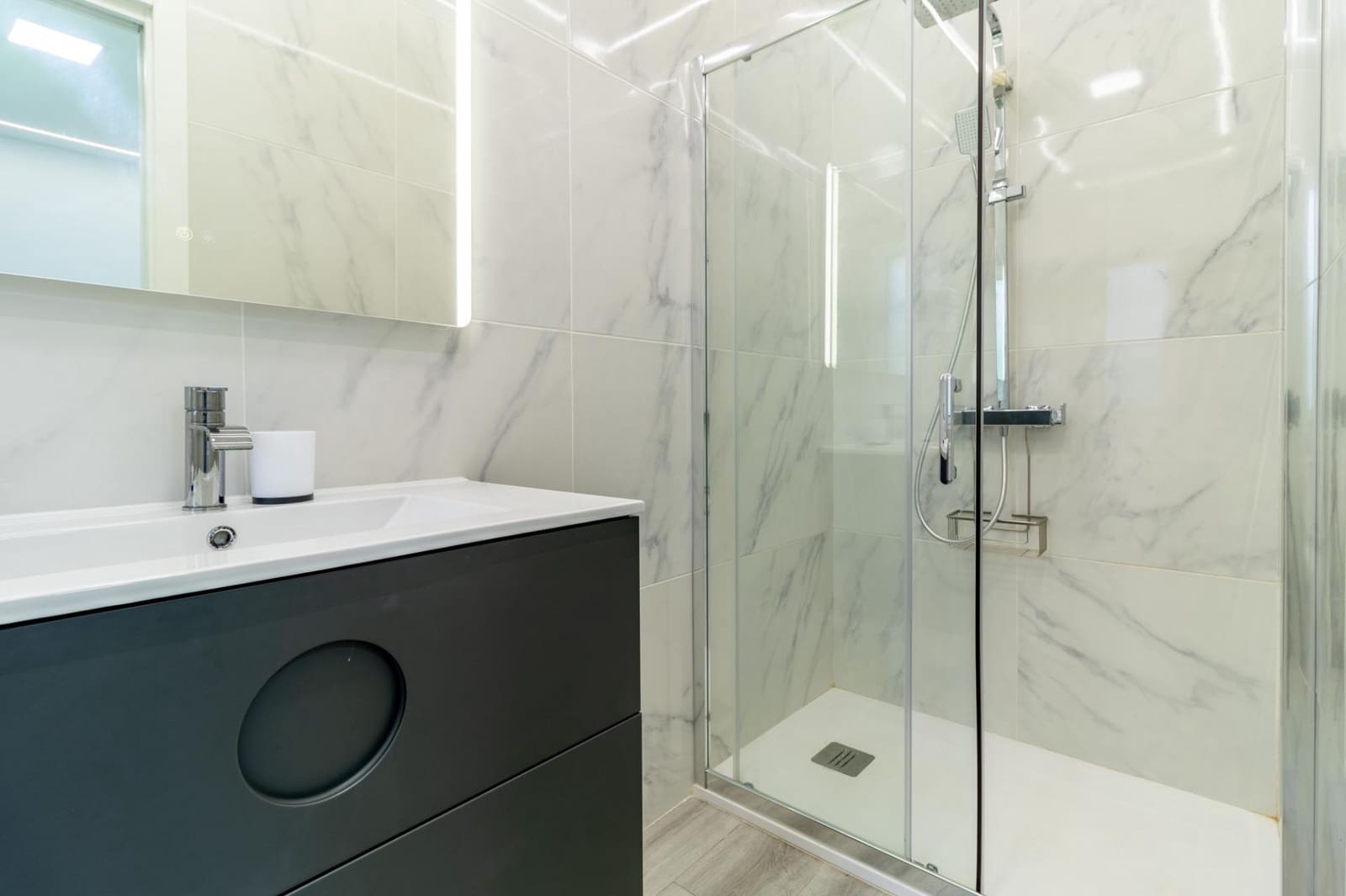 Hotel de 10 habitaciones en Fuengirola en venta con garaje - 1.698.653 € (Ref: 9369123)