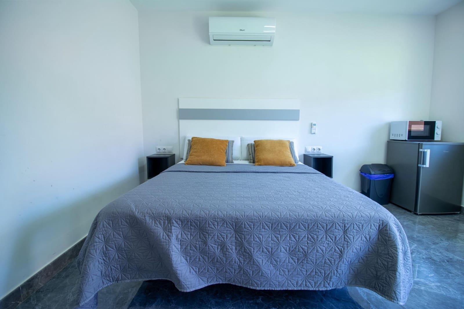 Hotel de 10 habitaciones en Fuengirola en venta con garaje - 1.698.653 € (Ref: 9369123)