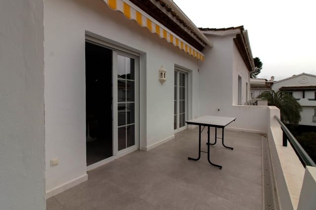 3 chambre Penthouse à vendre à Atalaya-Isdabe, Estepona avec piscine garage - 679 534 € (Ref: 9369124)