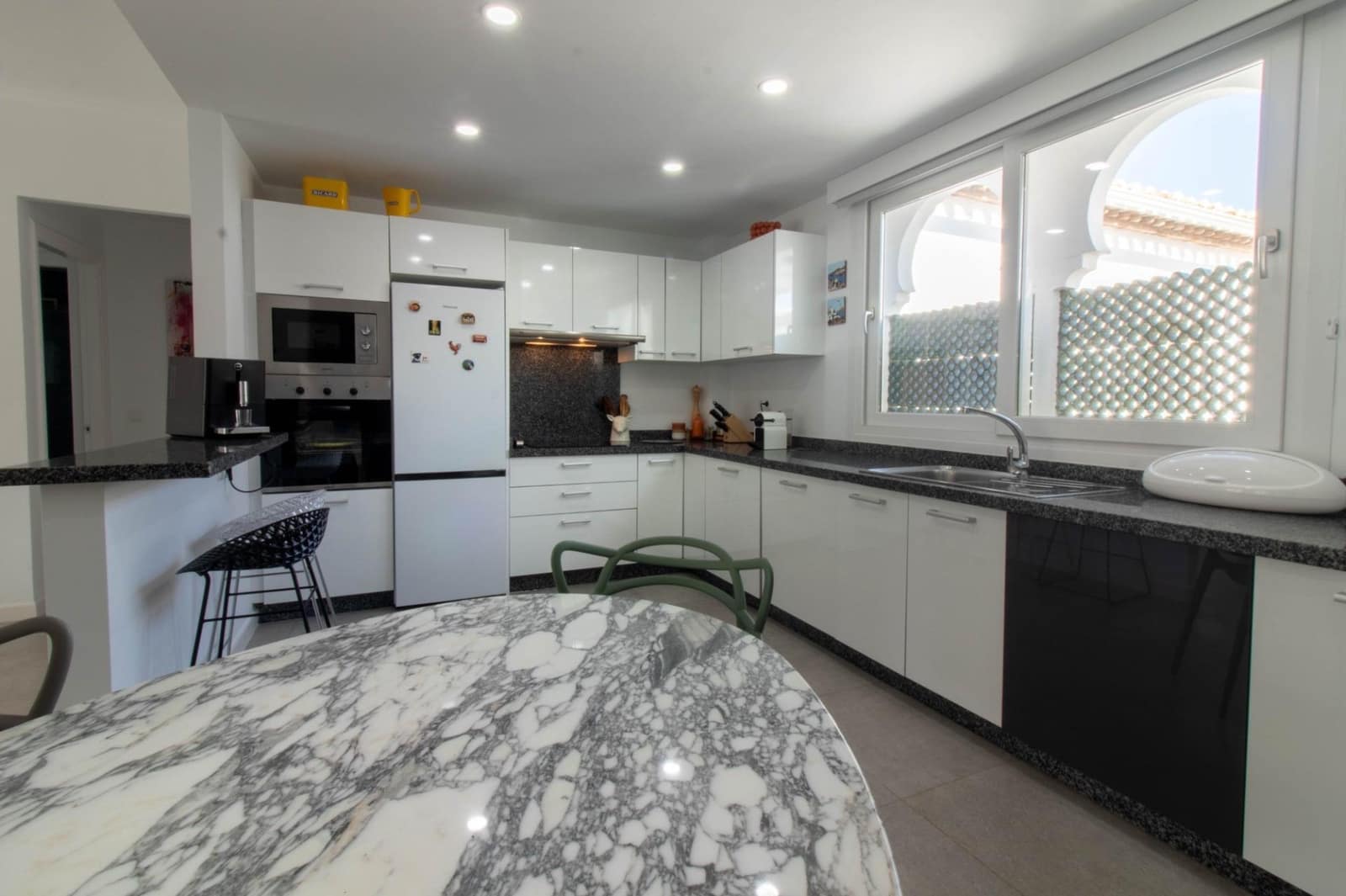 3 sovrum Takvåning till salu i Atalaya-Isdabe med pool garage - 679 534 € (Ref: 9369124)