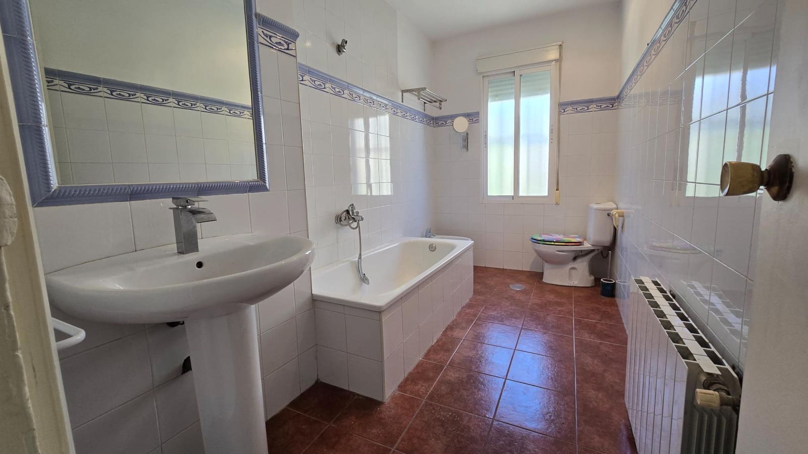 4 sypialnia Willa na sprzedaż w Miasto Grenada z basenem - 372 177 € (Ref: 9369127)