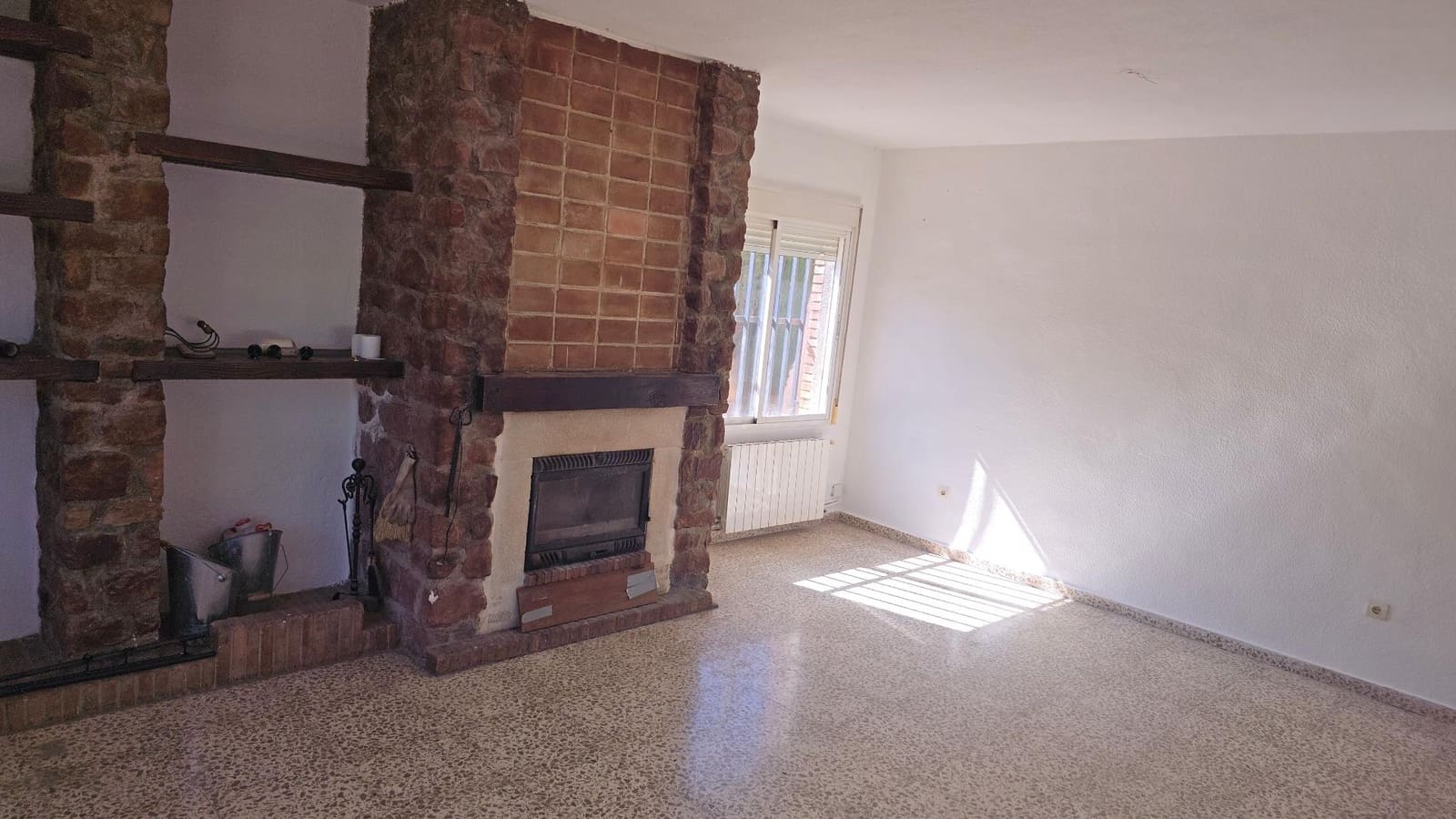 4 sypialnia Willa na sprzedaż w Miasto Grenada z basenem - 372 177 € (Ref: 9369127)