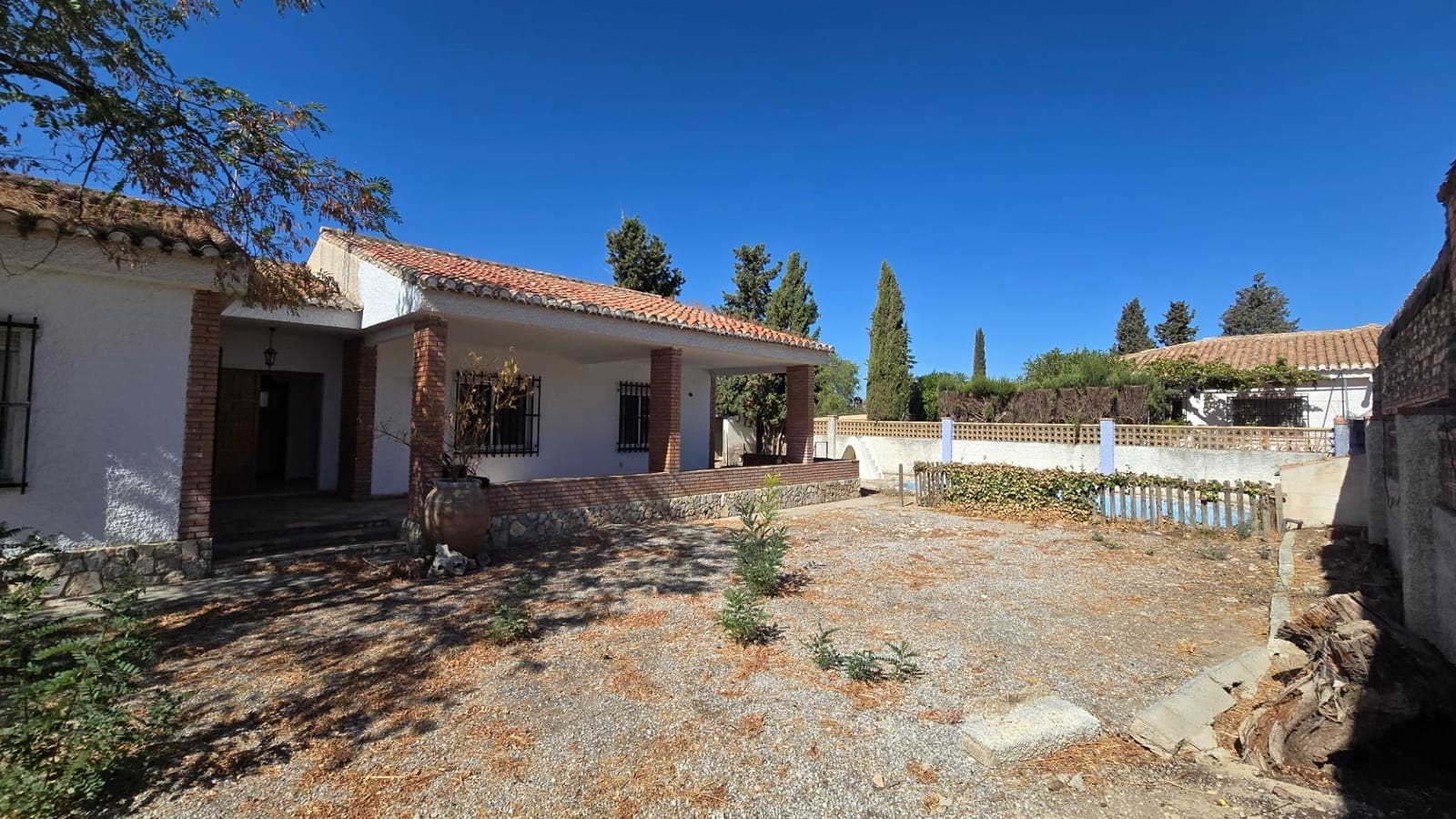 4 sypialnia Willa na sprzedaż w Miasto Grenada z basenem - 372 177 € (Ref: 9369127)