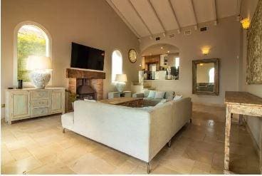 4 soveværelse Villa til salg i Manilva med swimmingpool - € 1.299.500 (Ref: 9369128)