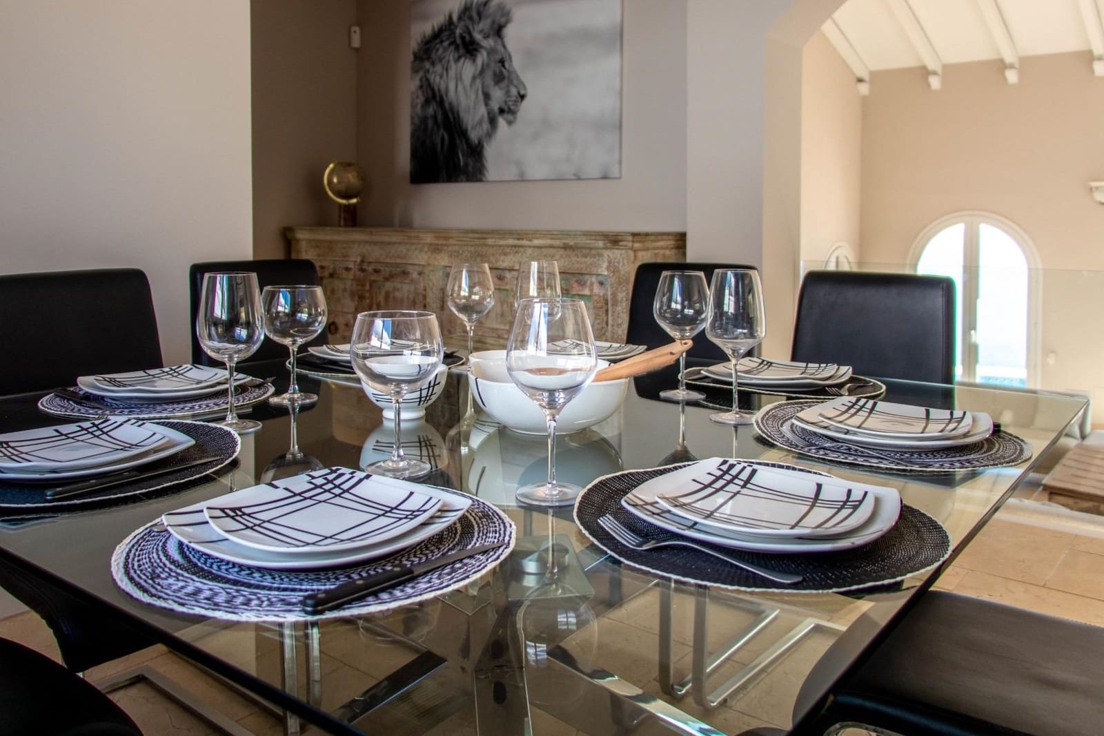 4 bedroom Villa for sale in Manilva with pool - € 1,299,500 (Ref: 9369128)