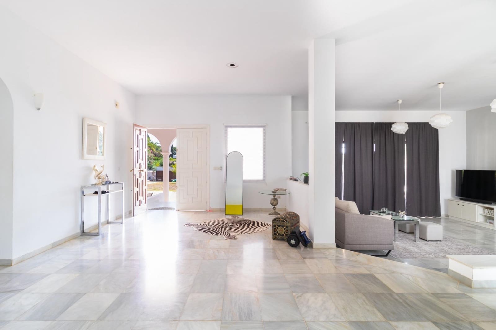 Chalet de 4 habitaciones en Marbella en venta con garaje - 1.263.459 € (Ref: 9369129)