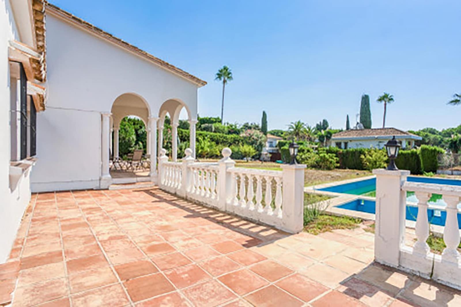 Chalet de 4 habitaciones en Marbella en venta con garaje - 1.263.459 € (Ref: 9369129)