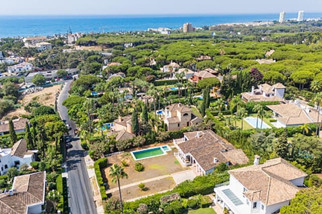 Chalet de 4 habitaciones en Hacienda Las Chapas, Marbella en venta con garaje - 1.263.459 € (Ref: 9369129)