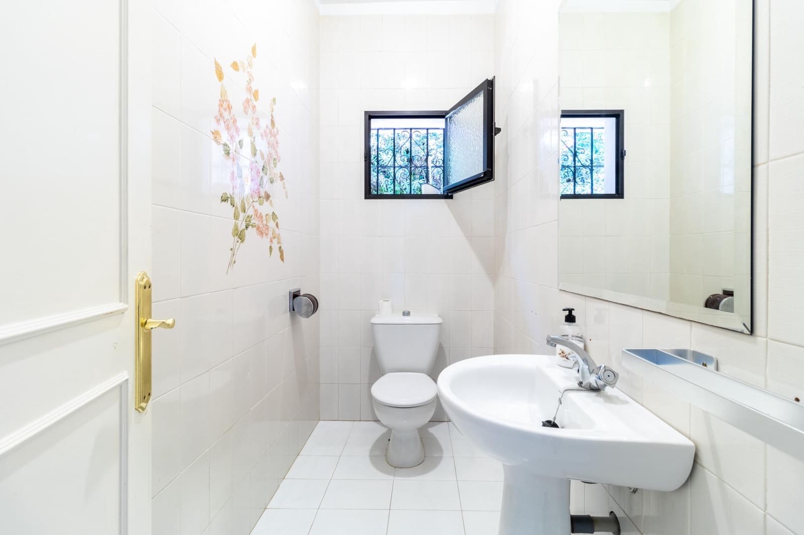 Chalet de 4 habitaciones en Marbella en venta con garaje - 1.263.459 € (Ref: 9369129)