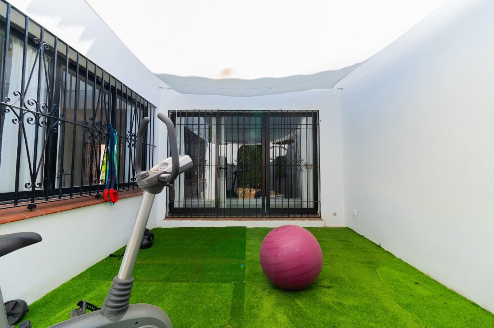 Chalet de 4 habitaciones en Marbella en venta con garaje - 1.263.459 € (Ref: 9369129)