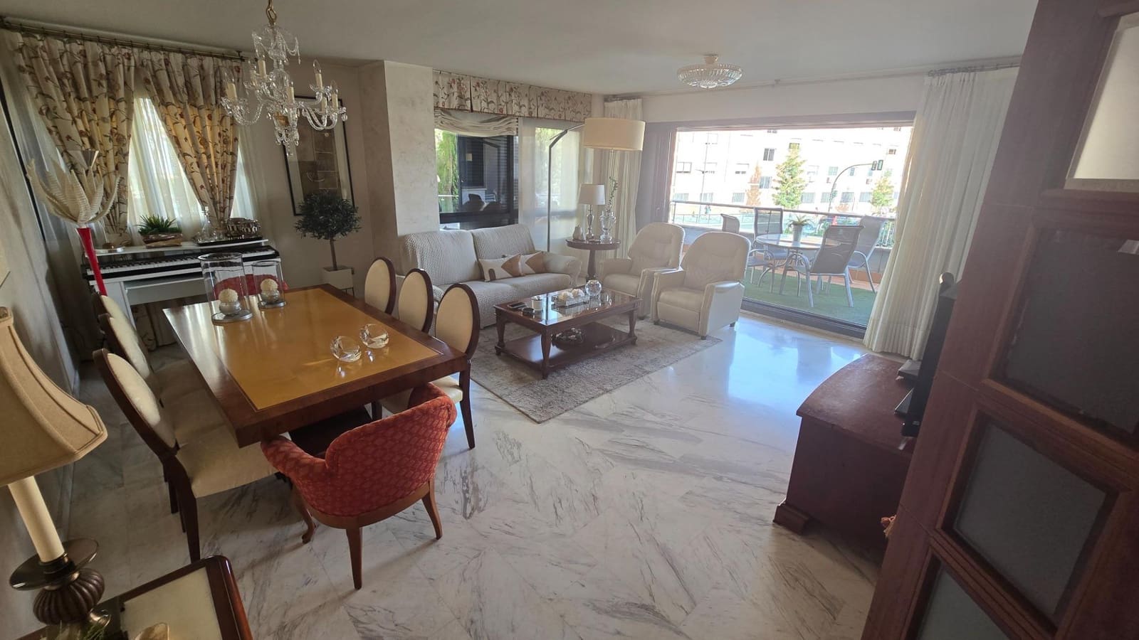 3 sovrum Lägenhet till salu i Granada stad med pool garage - 729 254 € (Ref: 9369130)