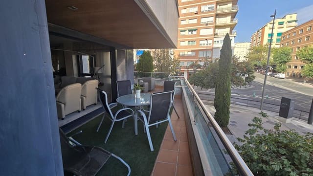 3 quarto Apartamento para venda em Granada cidade com piscina garagem - 729 254 € (Ref: 9369130)