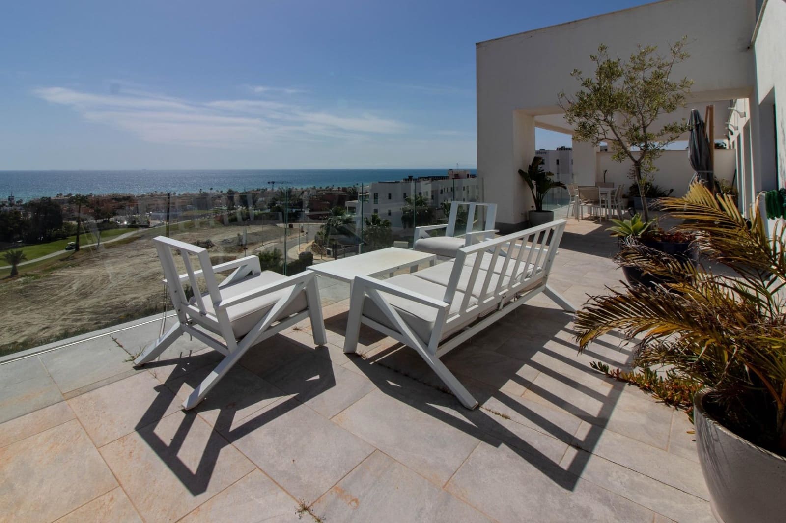 3 sovrum Takvåning till salu i Bahia de Casares med pool garage - 657 112 € (Ref: 9369131)