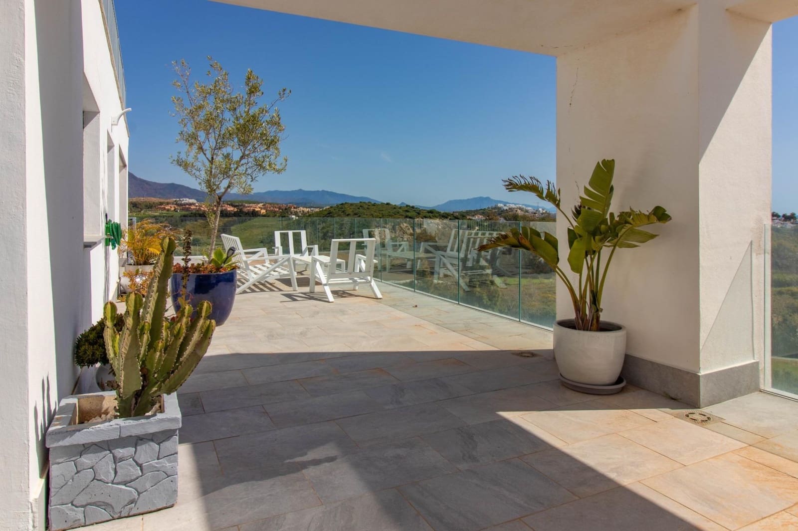 3 sovrum Takvåning till salu i Bahia de Casares med pool garage - 657 112 € (Ref: 9369131)