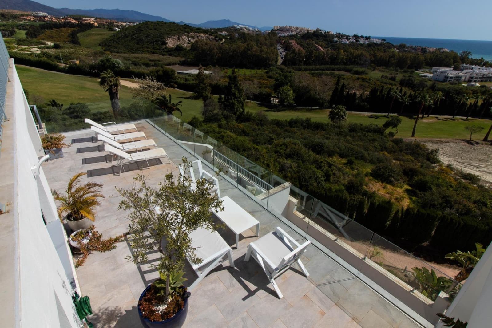 3 sovrum Takvåning till salu i Bahia de Casares med pool garage - 579 872 € (Ref: 9369131)