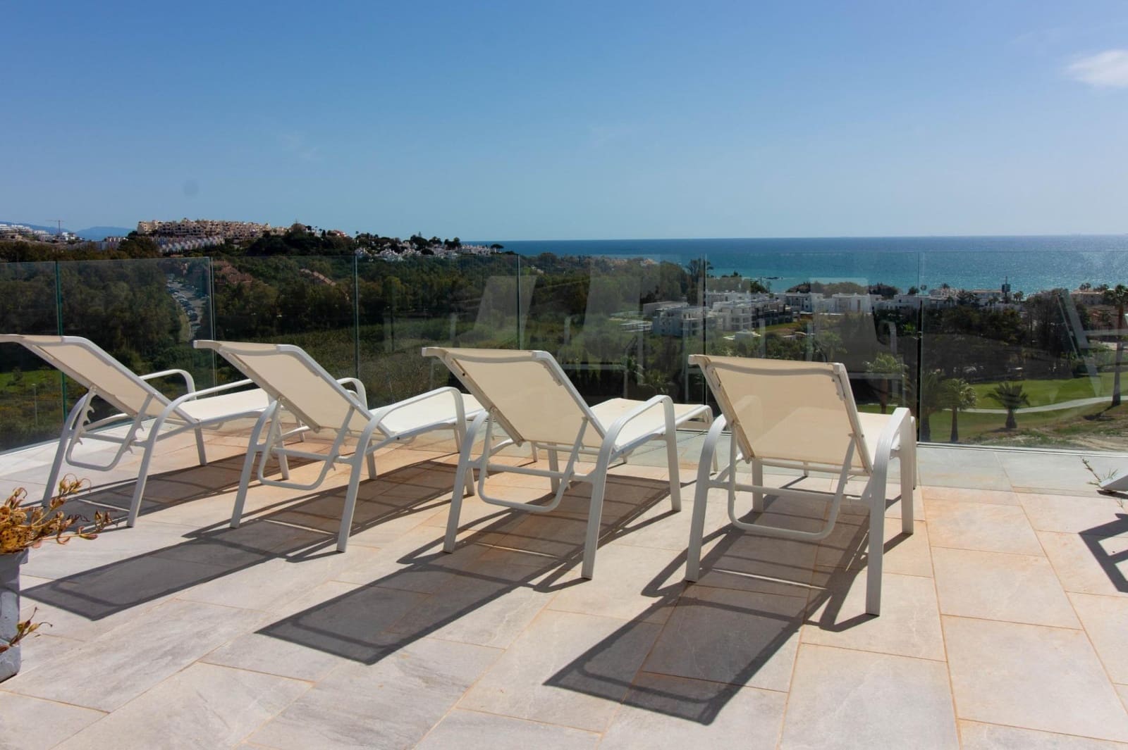 3 sovrum Takvåning till salu i Bahia de Casares med pool garage - 579 872 € (Ref: 9369131)