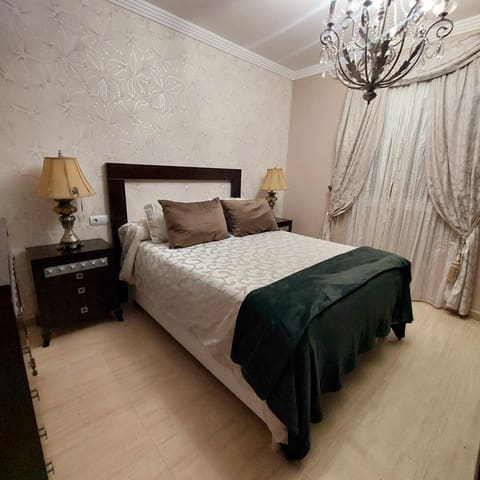 3 makuuhuone Rivitalo myytävänä paikassa Coín mukana uima-altaan 
autotalli - 322 833 € (Ref: 9373938)