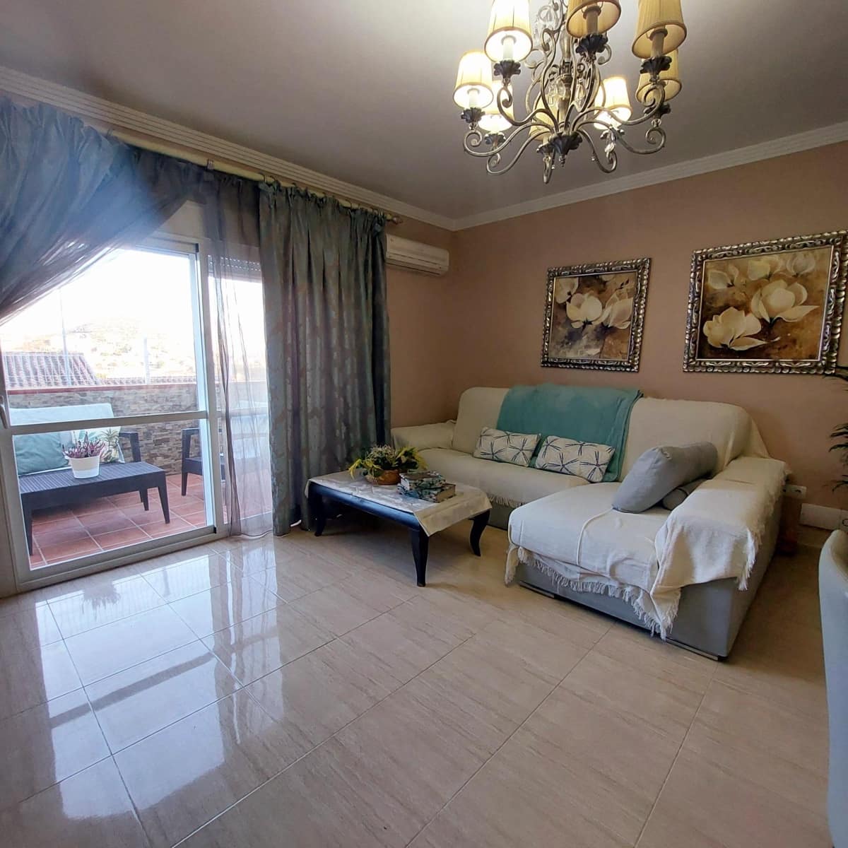 3 sovrum Radhus till salu i Coin med pool garage - 322 833 € (Ref: 9373938)