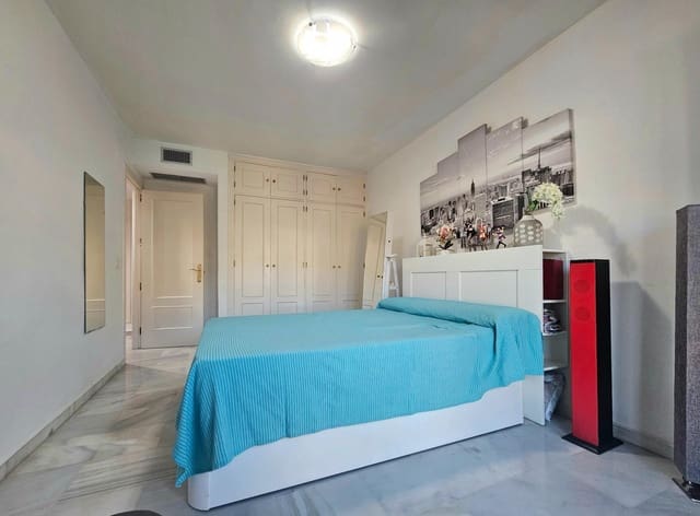 3 soveværelse Lejlighed til salg i Arroyo de la Miel, Benalmádena med garage - € 349.528 (Ref: 9419677)