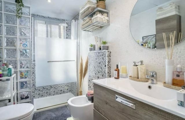 2 chambre Appartement à vendre à Riviera del Sol, Mijas avec piscine garage - 314 000 € (Ref: 9494646)