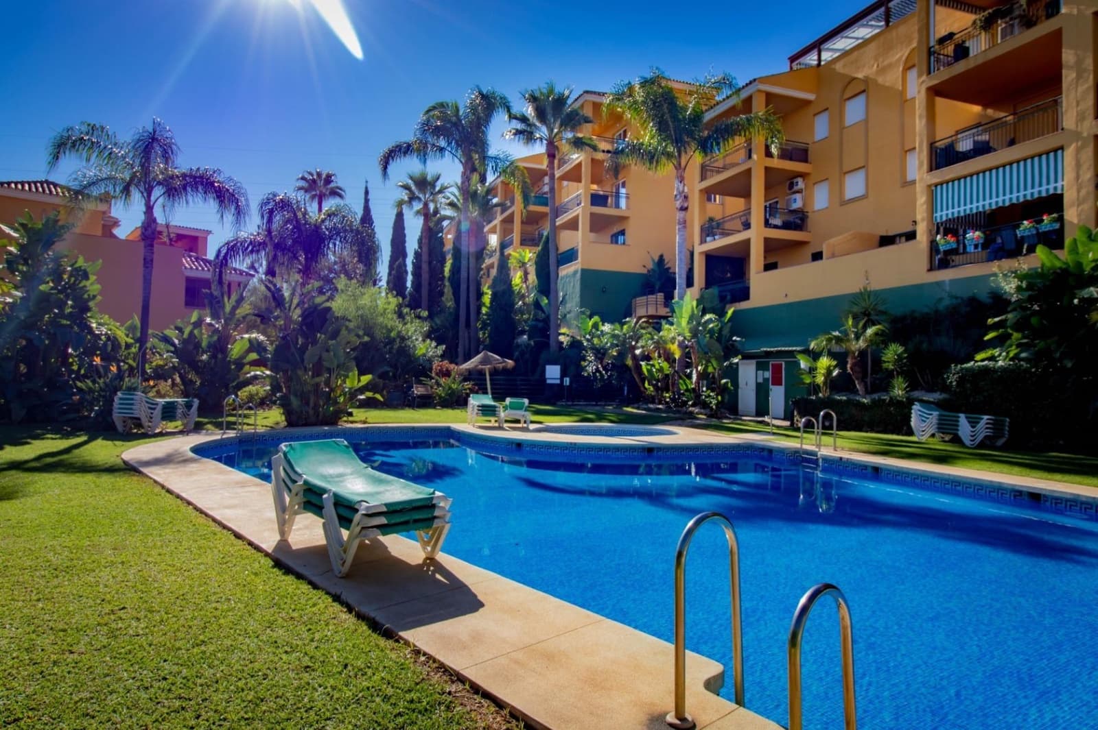 2 chambre Appartement à vendre à Riviera del Sol avec piscine garage - 302 326 € (Ref: 9524265)