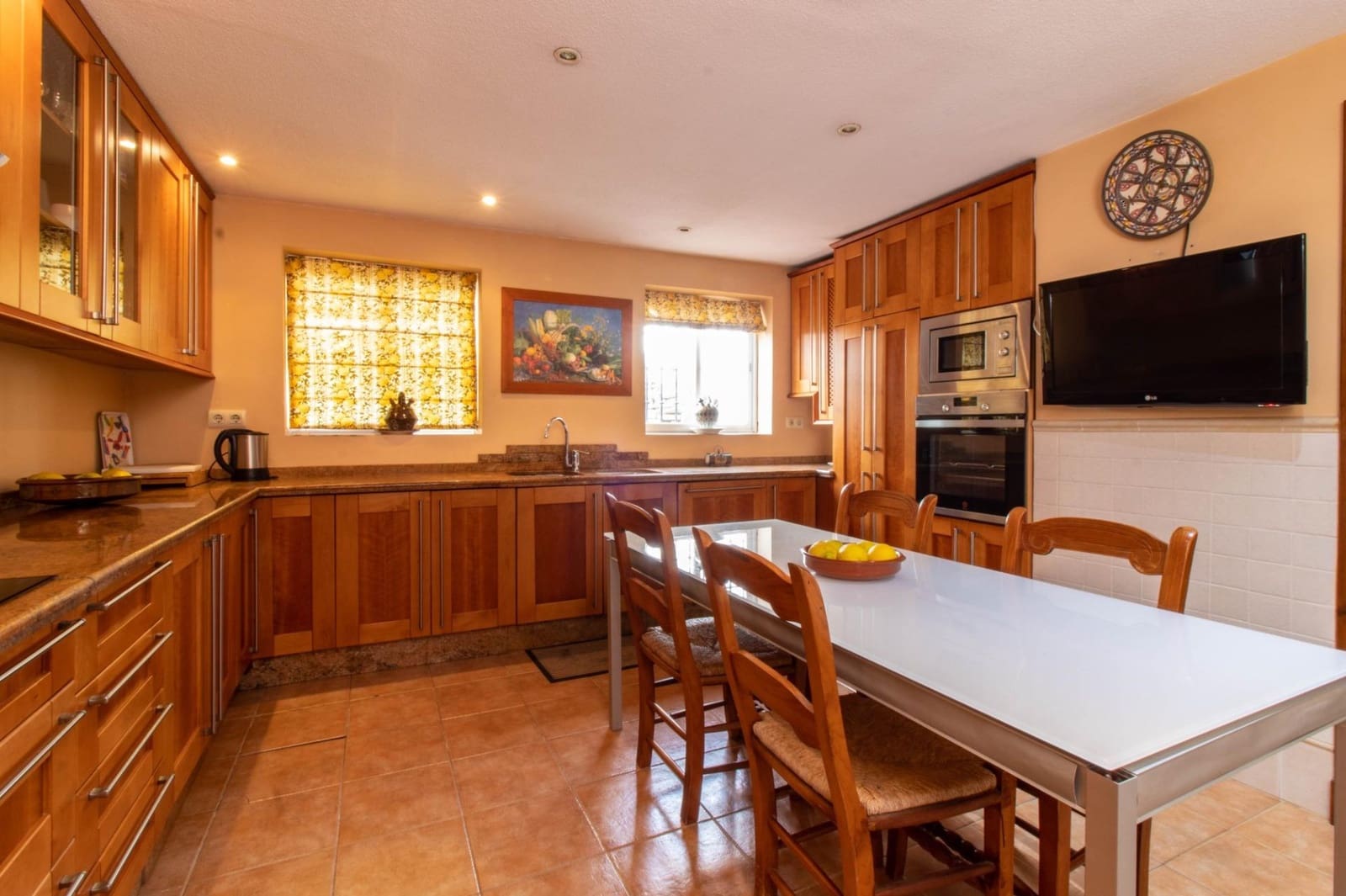 4 chambre Villa/Maison Semi-Mitoyenne à vendre à Marbella avec piscine - 921 643 € (Ref: 9571133)