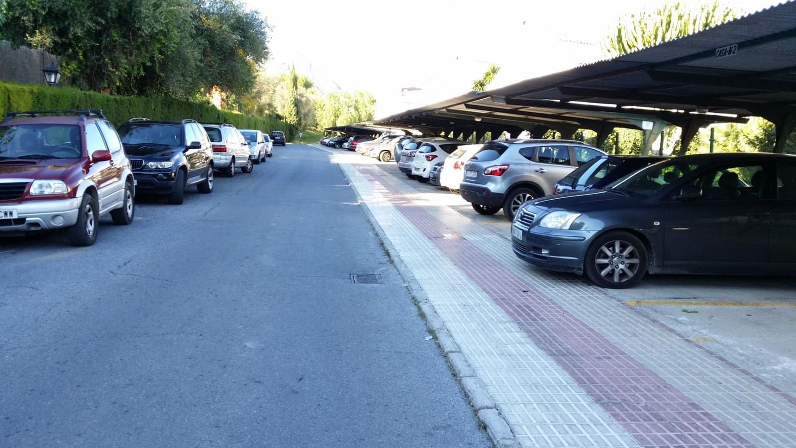 4 chambre Villa/Maison Semi-Mitoyenne à vendre à Marbella avec piscine - 921 643 € (Ref: 9571133)