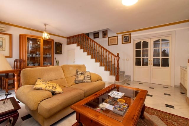 4 camera da letto Villetta Bifamiliare in vendita in Marbella con piscina - 921.643 € (Rif: 9571133)