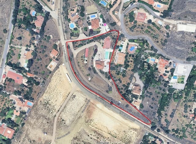 5 slaapkamer Villa te koop in Alhaurín de la Torre met zwembad garage - € 995.459 (Ref: 9637528)