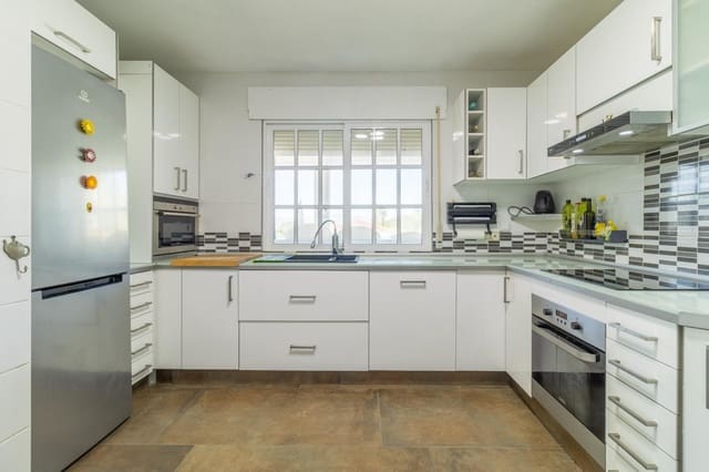 5 sypialnia Willa na sprzedaż w Alhaurín de la Torre z basenem garażem - 995 459 € (Ref: 9637528)