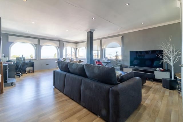 Chalet de 3 habitaciones en Torremolinos en venta con piscina garaje - 830.459 € (Ref: 9639483)