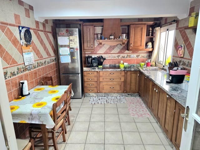 4 soverom Leilighet til salgs i Coín - € 198 124 (Ref: 9670610)