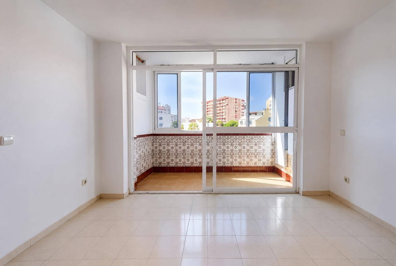 3 bedroom Apartment for sale in Benalmadena with garage - € 288,459 (Ref: 9677444)