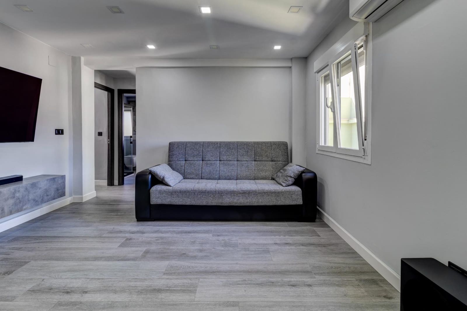 2 slaapkamer Flat te koop in Malaga stad - € 293.459 (Ref: 9783111)